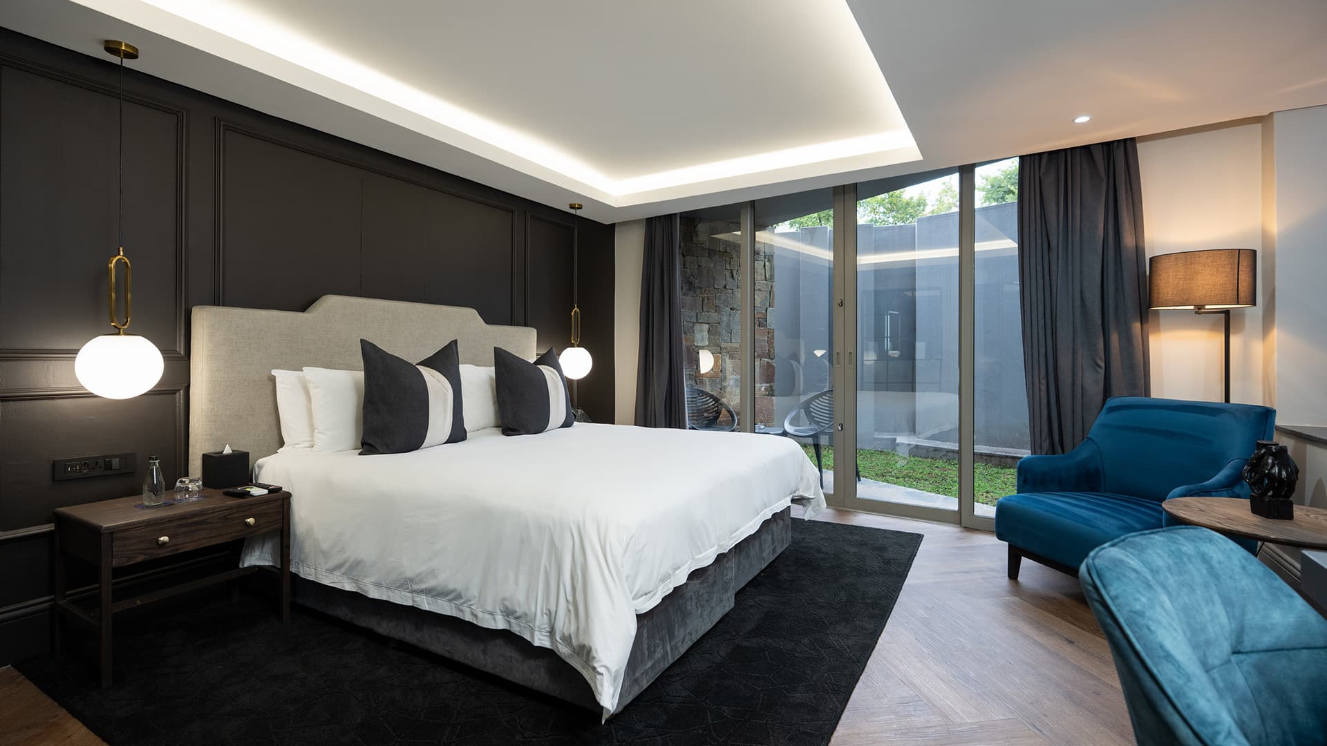 Grand Luxe Room image